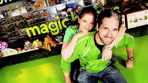 The Science Behind the Magic: How YouTube Magicians Are Blending Entertainment and Education